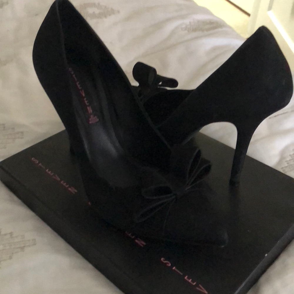 Steven by Steve Madden Black Bow Heels